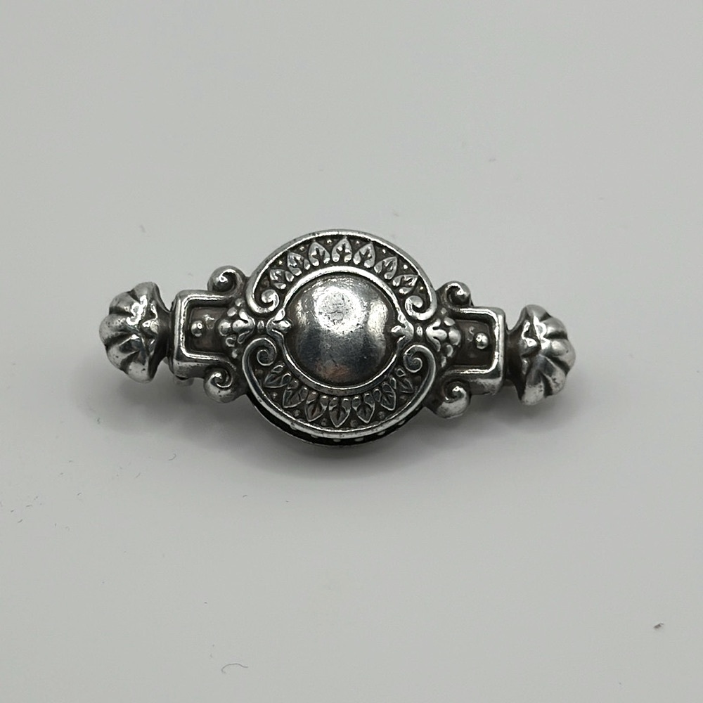 Brighton brooch
